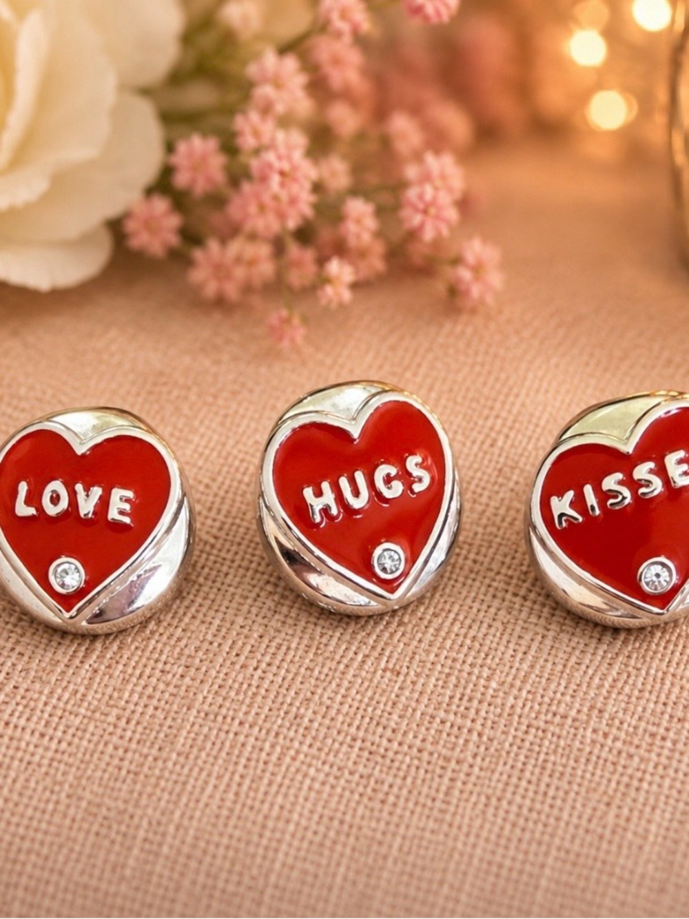 Red Heart 'HUGS' Charm Bead